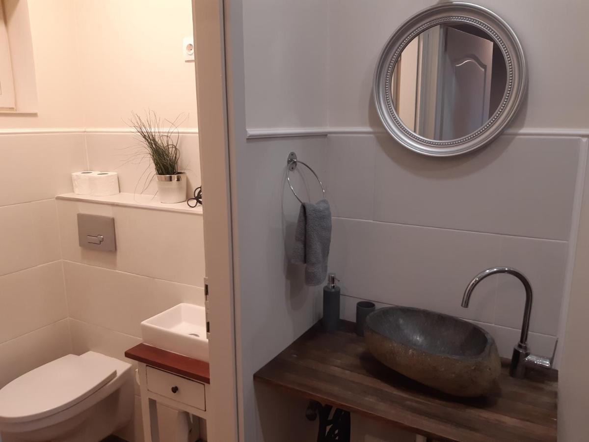 Ady Apartman Tata Exterior photo